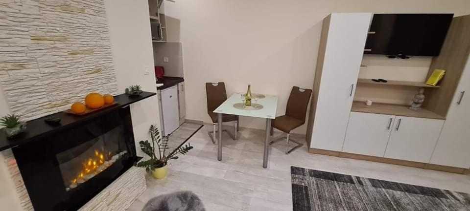 Rozsa Apartmanhaz Szeged Eksteriør billede
