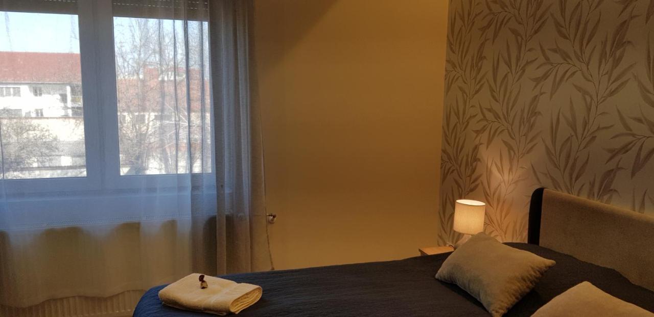 Rozsa Apartmanhaz Szeged Eksteriør billede