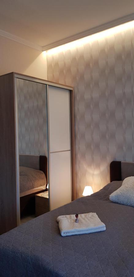 Rozsa Apartmanhaz Szeged Eksteriør billede