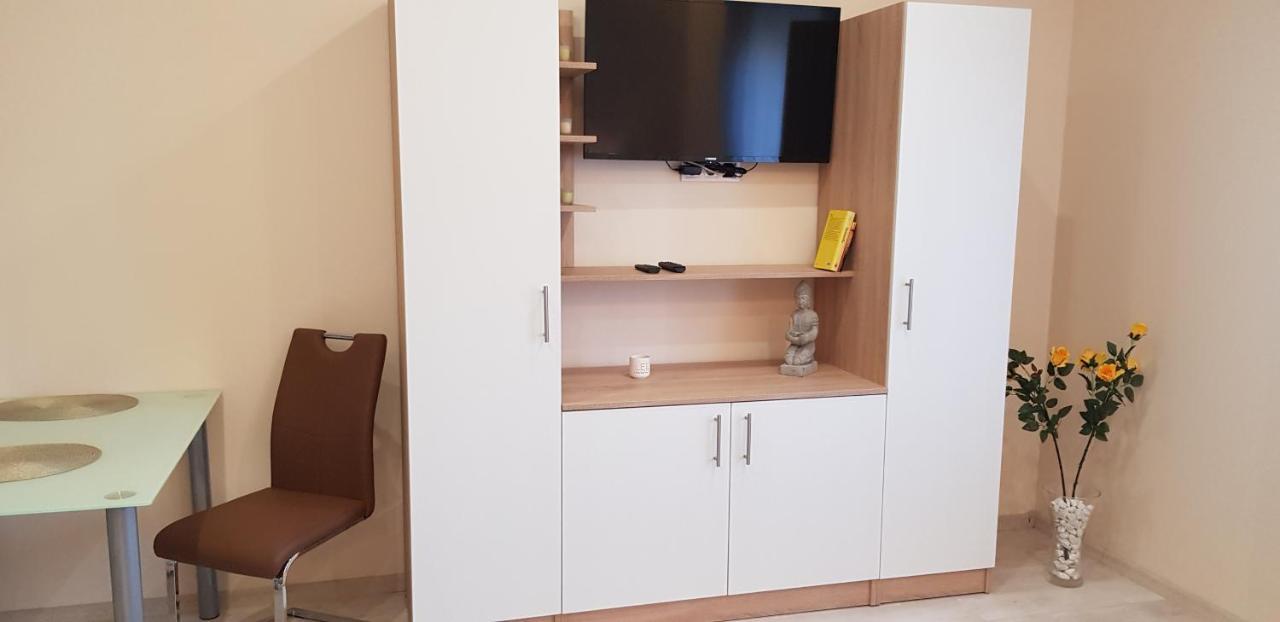 Rozsa Apartmanhaz Szeged Eksteriør billede