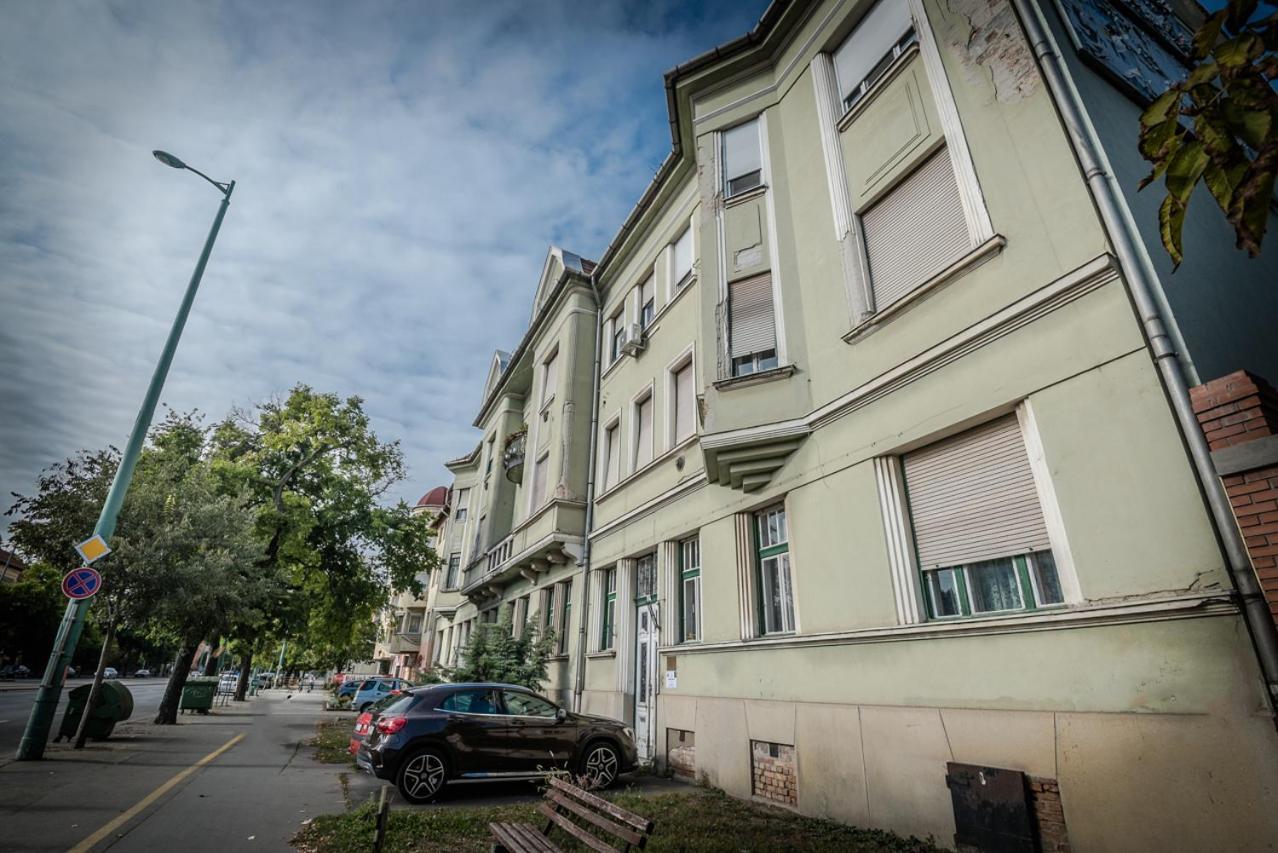 Rozsa Apartmanhaz Szeged Eksteriør billede